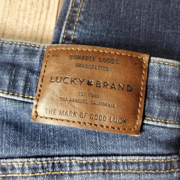 Lucky Brand Distressed 2/26 Bridgette Skinny Jean NWOT - Picture 2 of 15